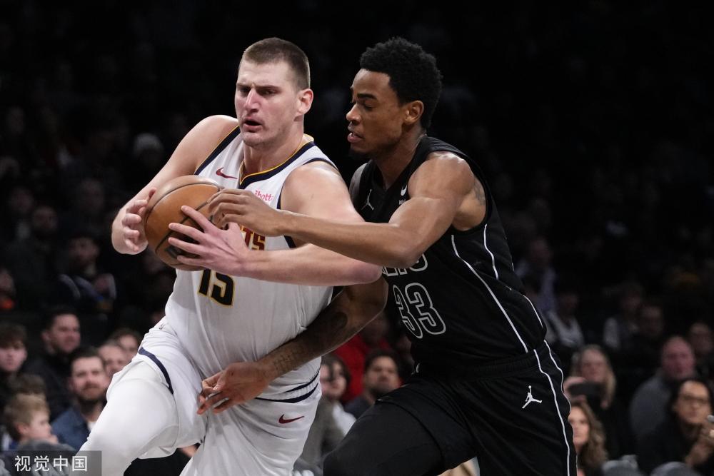 脱颖而出的 脱颖而出的