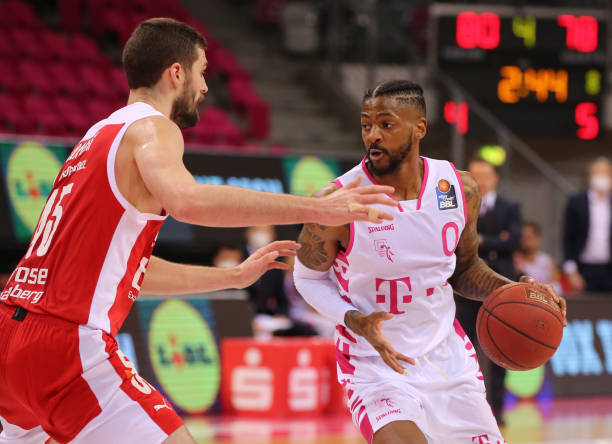 库里在公开 库里在公开