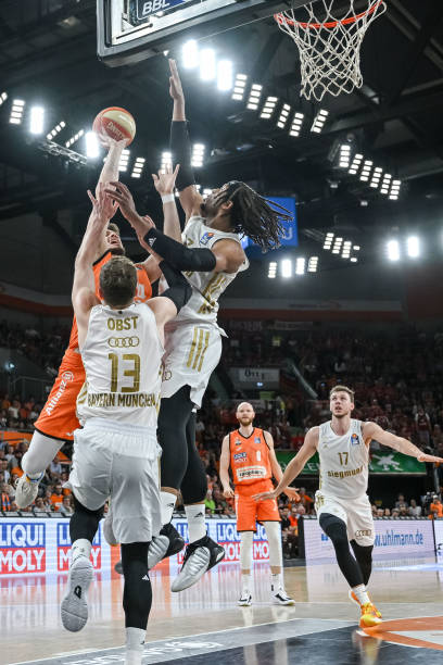 季接近尾声 季接近尾声