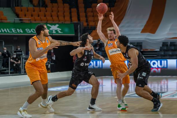 挥得淋漓尽 挥得淋漓尽